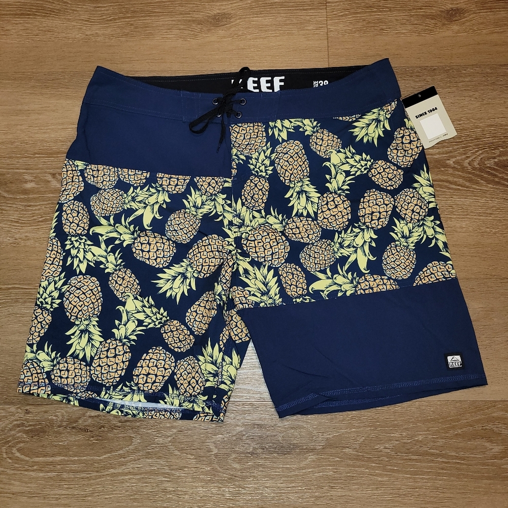 Reef Men’s Blue Tropical Pineapple Print Surf Swim Trunks Size 38 New